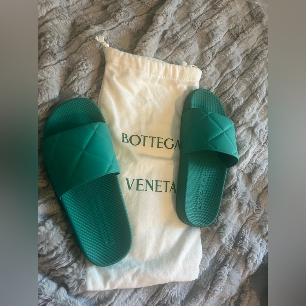Bottega Veneta Pool Slides size 39 - Picture 8 of 10